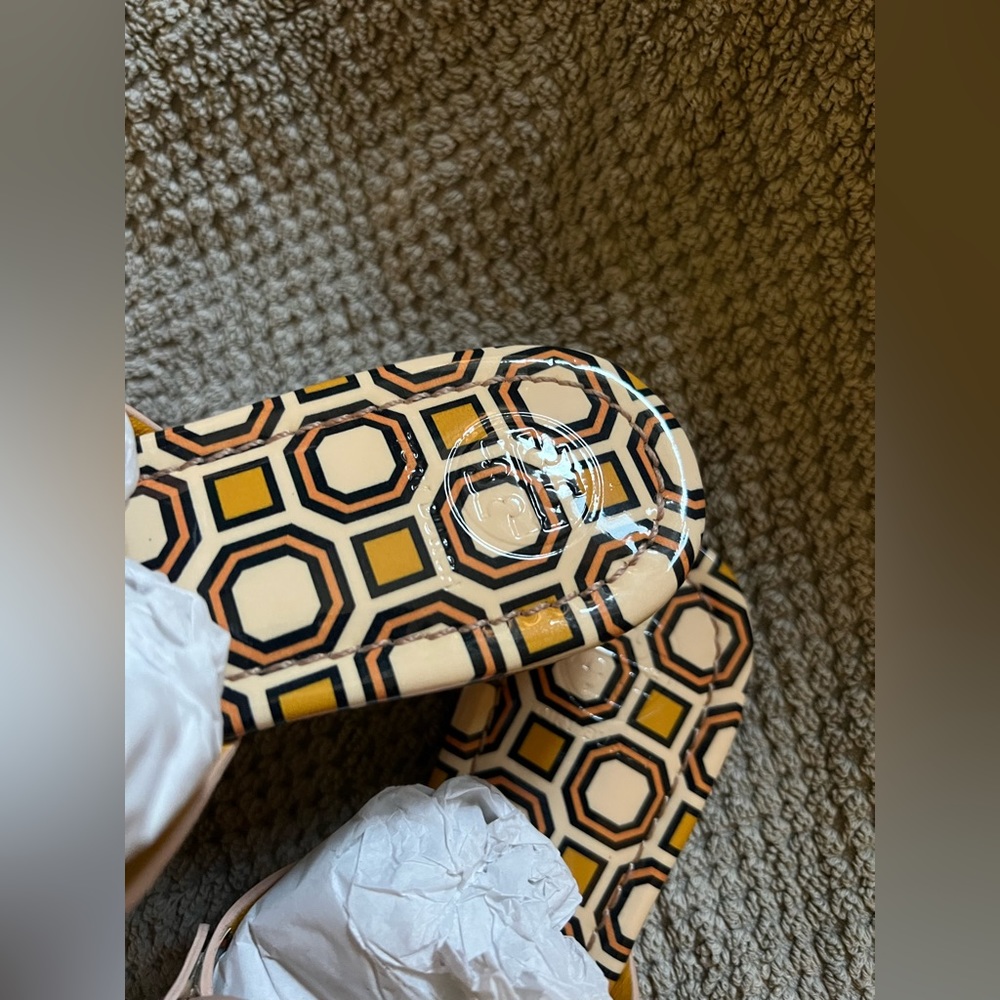 Worn 3 times , Tory Burch